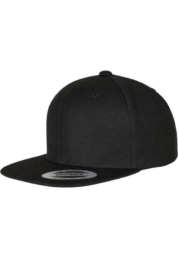 Cepure Yupoong Classic Snapback black